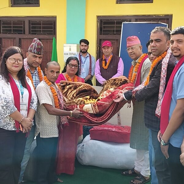 अत्तरियाको सुप समावेशी विद्यालयलाई एनएमबी बैंकको ३ लाख ३० हजारभन्दा बढीको सामाग्री हस्तान्तरण